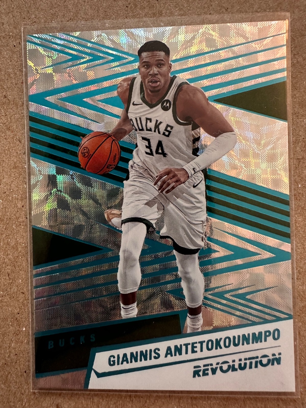 2024-25 Panini Revolution Giannis Antetokounmpo #3 Scope Teal/35 Rare Bucks MVP