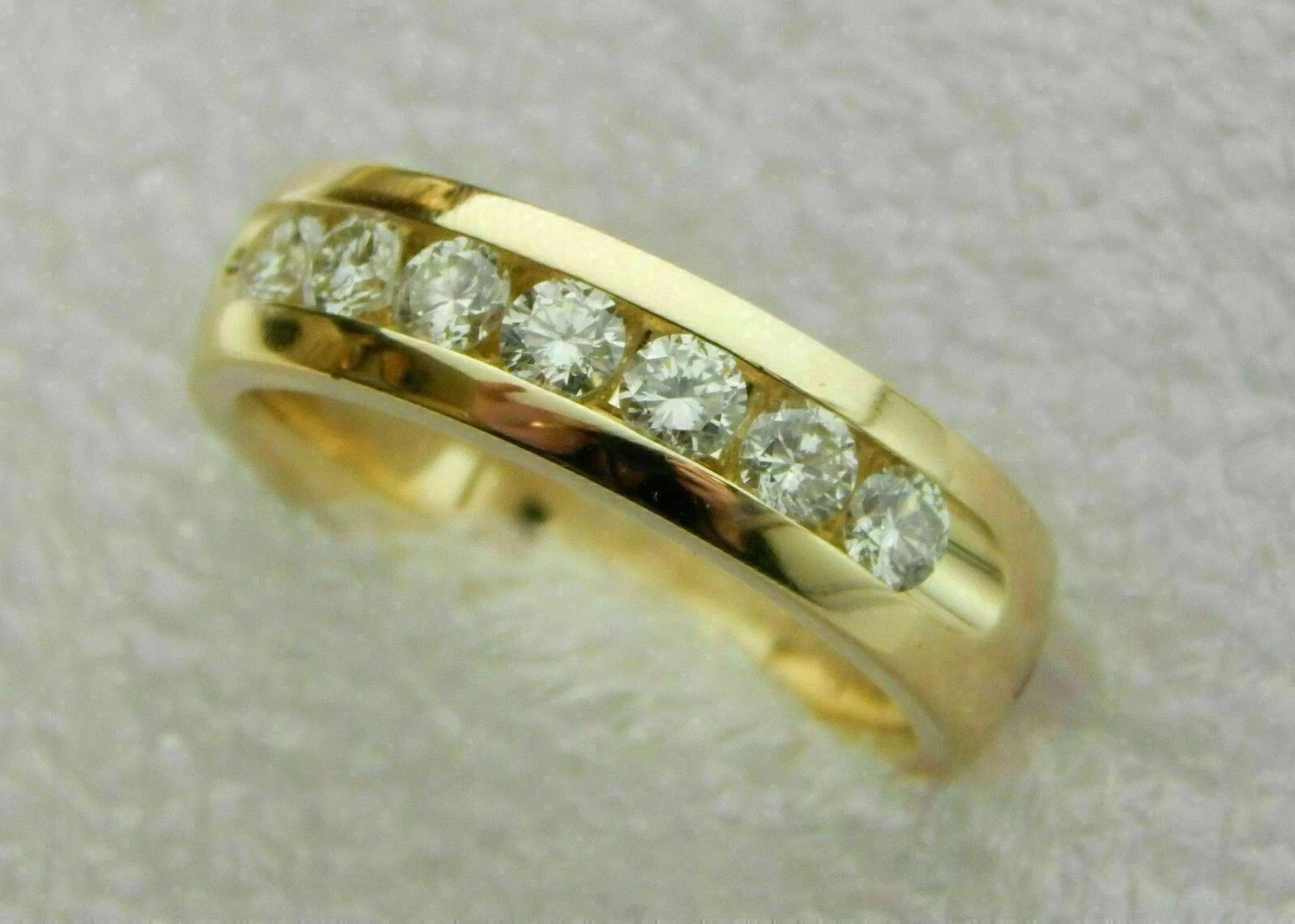 Men's 1.50 Ct Round Cut Moissanite Wedding Band in 14K Yellow Gold