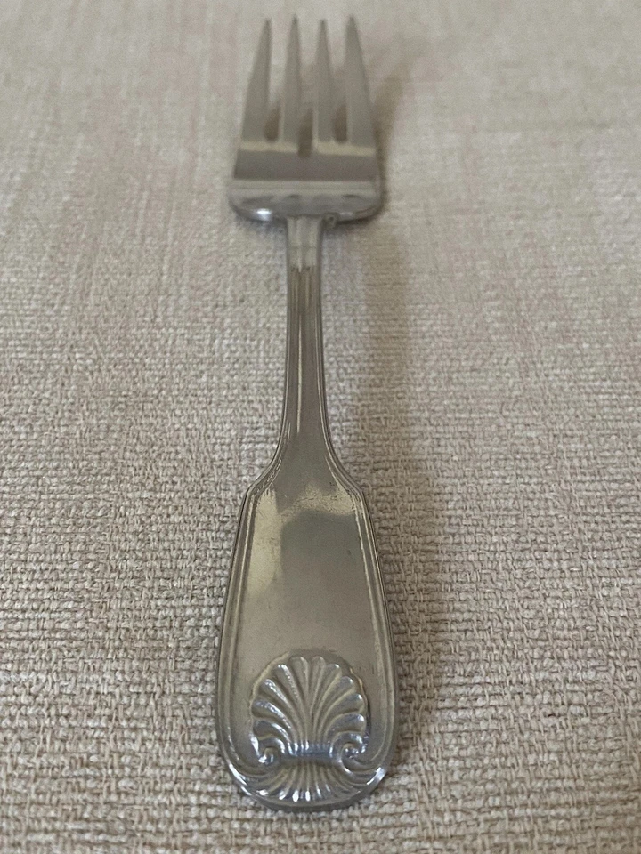 1961 Reed & Barton Luxury COLONIAL SHELL Salad Fork Stainless Steel 6 5/8" - Image 2 of 4