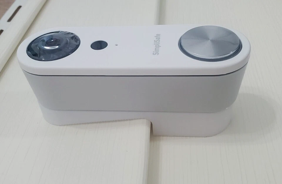 SimpliSafe Video Doorbell Angle Adjustment Mount Wedge 4" Vinyl Siding Mount - Image 3 of 4