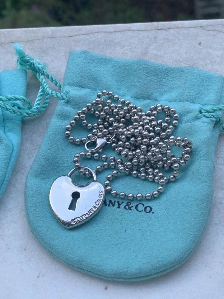 Collana Catena Argento Tiffany & Co. Palline Con Lucchetto Cuore - Immagine 2 di 4