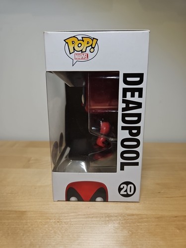 Deadpool GITD Funko Pop Harrison’s Comics Exclusive Vaulted Glow Marvel MCU Rare - Picture 3 of 7