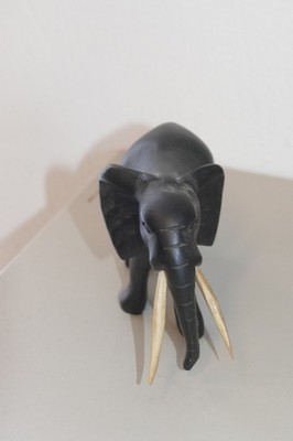 Handgeschnitzte Elefanten Figur Hartholz Schwarz