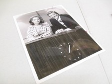 NBC TV show photo 1973 TODAY Barbara Walters Jim Hartz clock desk