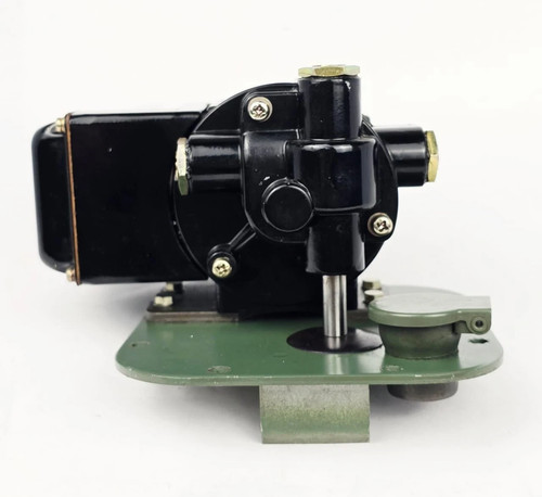 Woodward SMM40 Speed Adjusting Motor Image 1 of 2