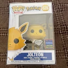 Funko Pop! Pokemon - Jolteon #628 Diamond 2021 Wondrous Convention w protector