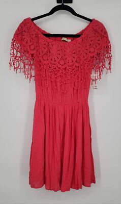 NWT Everleigh Women's Coral Off the Shoulder Dress Size Small.