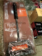 Yukon Glory BBQ Brush with Loop - NIP