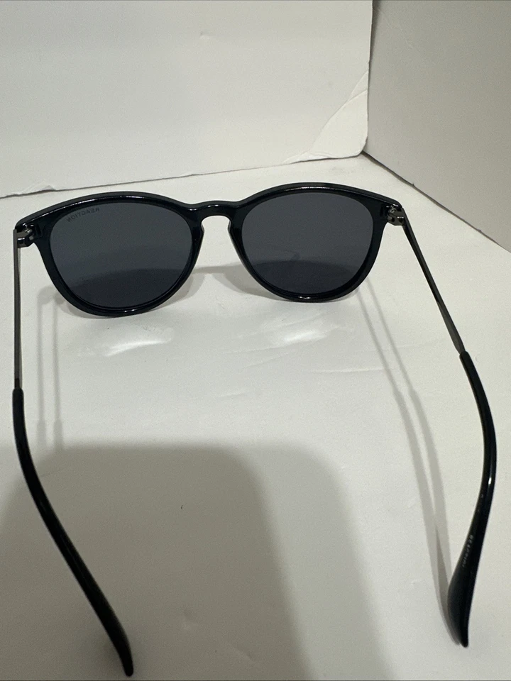 Gafas de sol Kenneth Cole Reaction negras KC1289 1A Foto 3 de 4