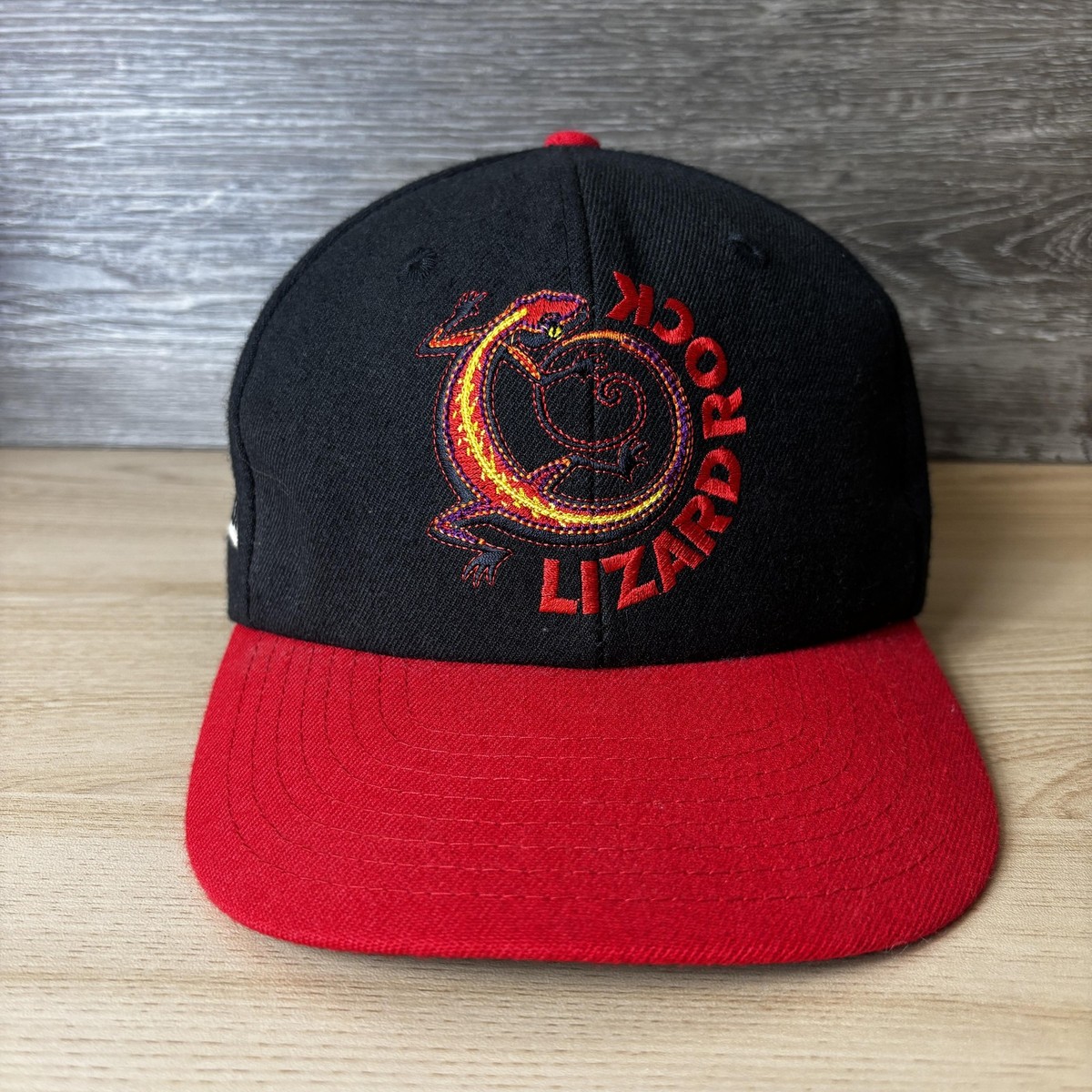 90's VINTAGE MARLBORO CORDS CAP ヴィンテージ Rare Vintage MARLBORO Hat/cap,marlboro Adventure Team