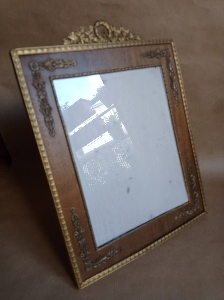 Ancien Cadre Photo bronze laiton 32 cm. - Photo 2/4