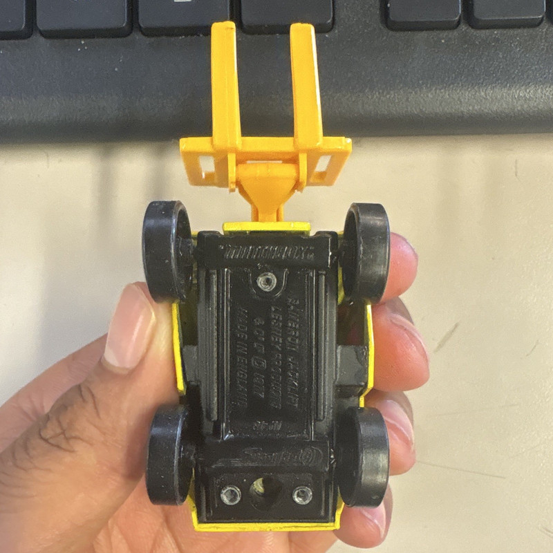 Matchbox Superfast Mack Forklift 1:64 Diecast Construction Vehicle Yellow/Black