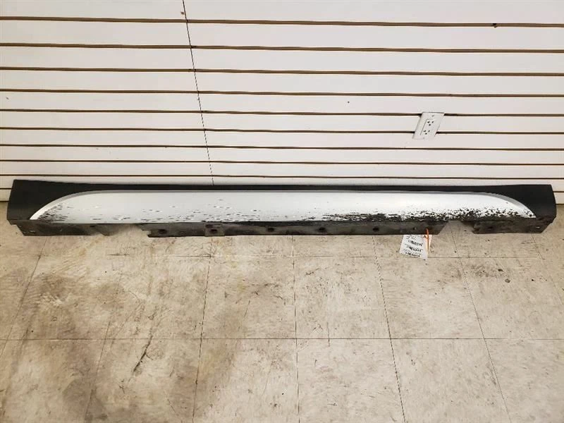 12-15 BMW X1 OEM Silver Passenger Side Skirt Rocker Panel  