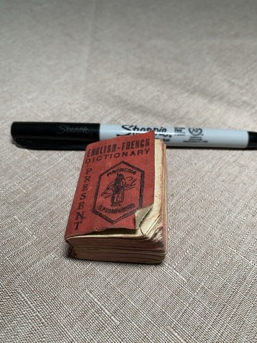Antique Tiny Dictionary English - French 1939 Present From Magnesia S. Pelegrino - Picture 6 of 12