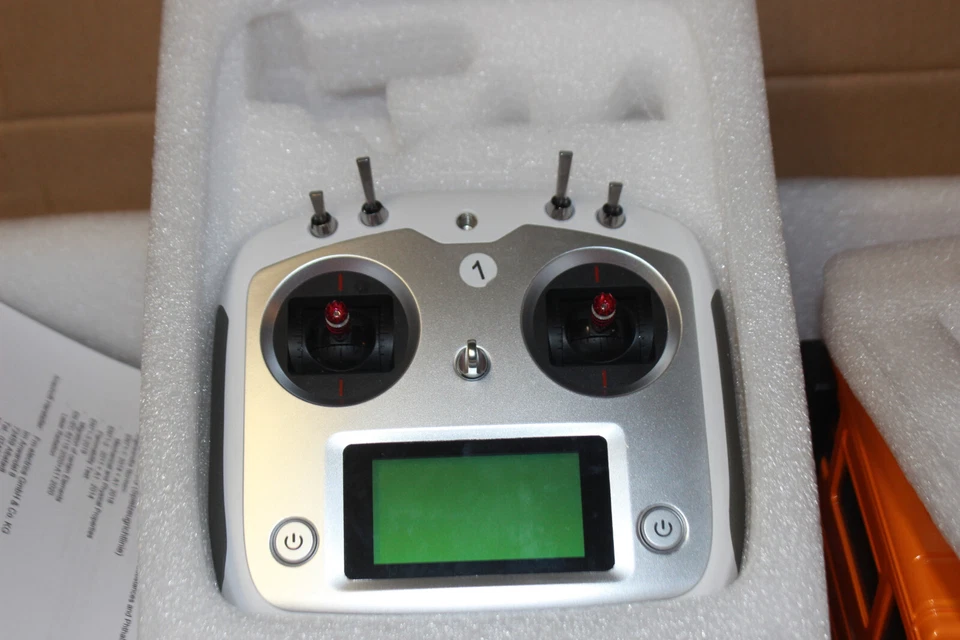 Camion Benne 4x4 Hydraulikkipper Avec Iveco Trakker Cabine 1:14 RC Neuf 2achs - Photo 3/4