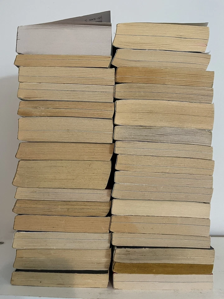 Louis Lamour 30 Book Lot Westerns Series Paperback Sacketts Foto 2 de 4