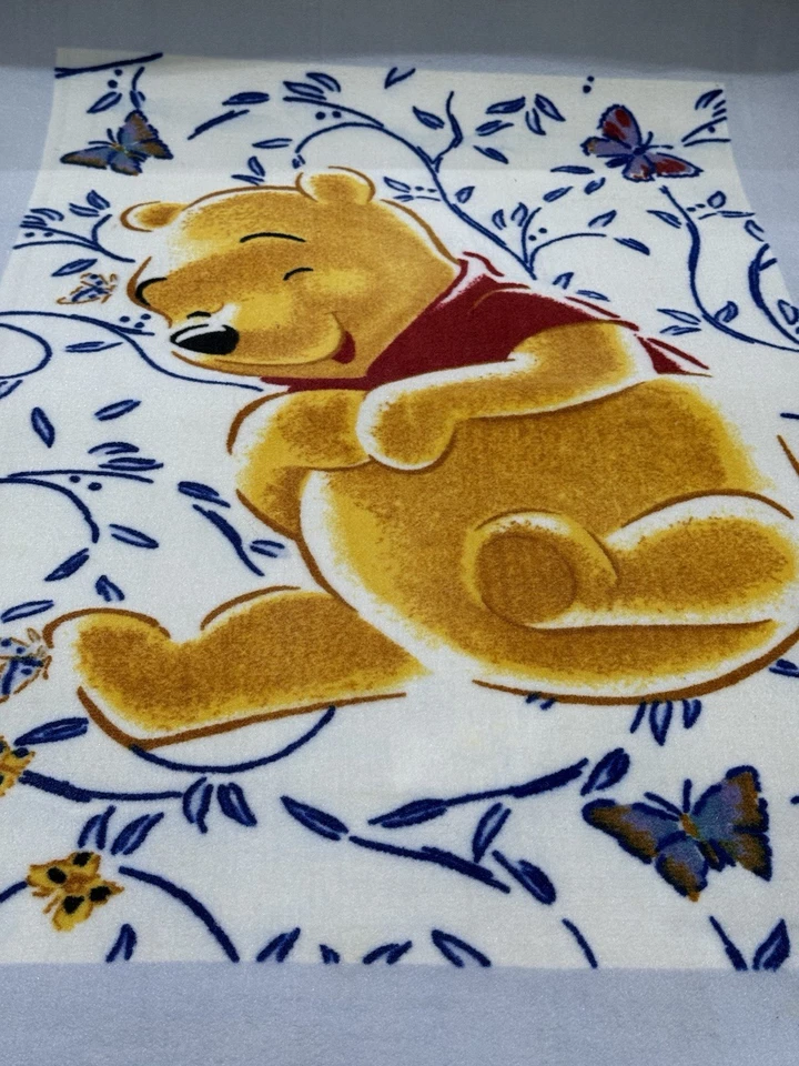 Alfombra Disney "Winnie The Pooh" azul cielo/multi 29,5 pulgadas x 41,5 pulgadas ~ nueva sin etiqueta Foto 3 de 4