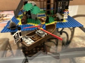 LEGO Set 6270 Pirates I Forbidden Island - 100% Complete w/Instructions