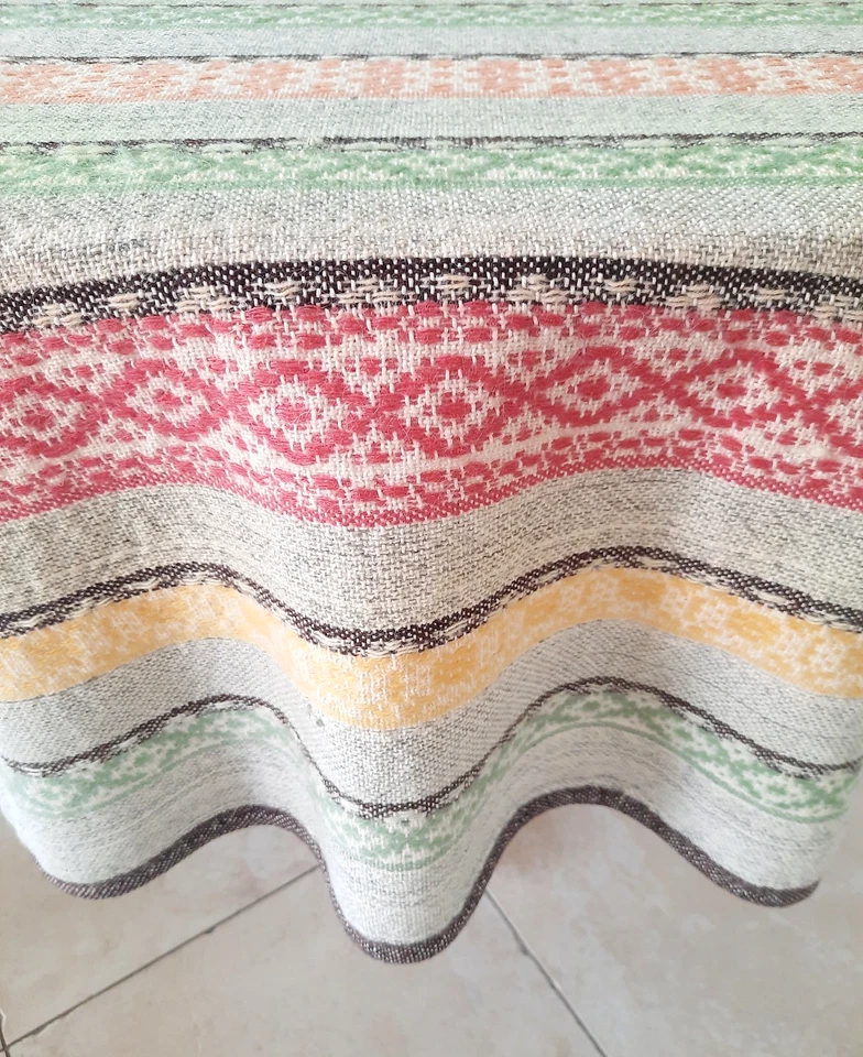Vintage Swedish woven wool tablecloth - Image 3 of 4