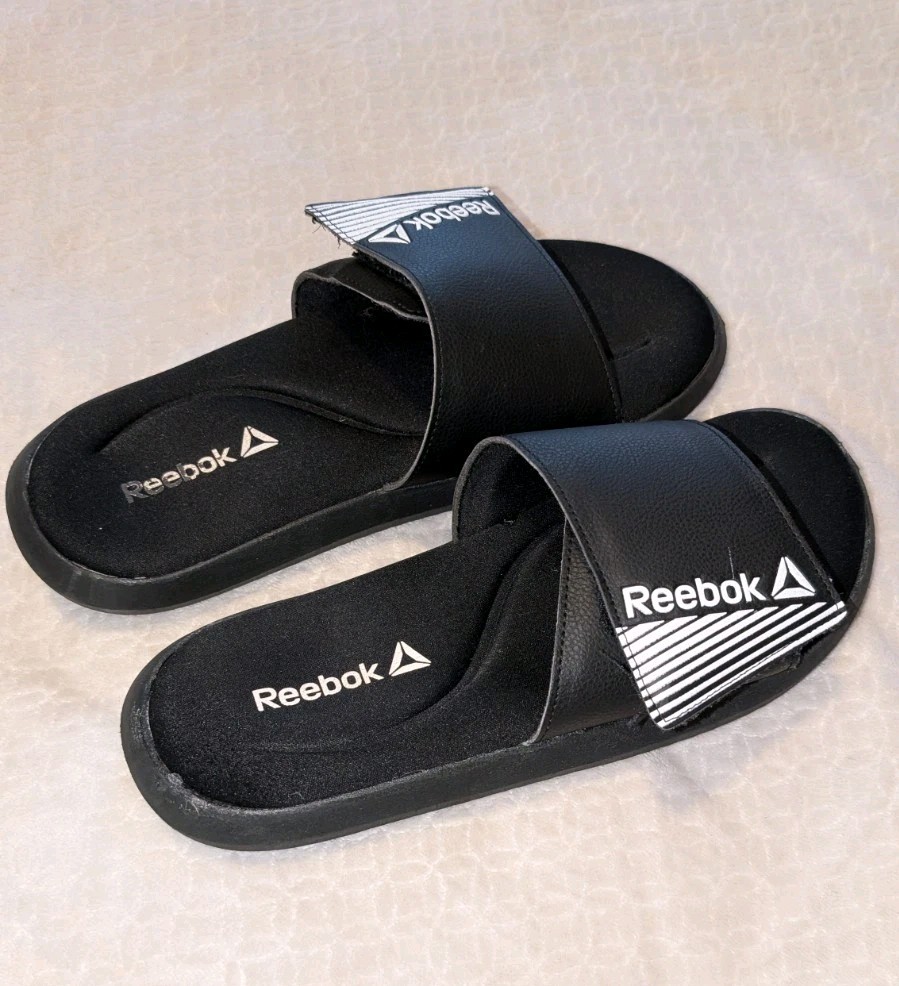 Reebok Women's Sandals Sport Light Weight Slides Memory Foam Size 10 Black