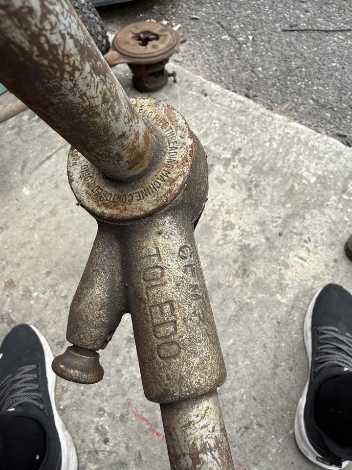 Vintage Toledo Pipe Threading Machine Co Ratcheting Pipe Reamer Tool Toledo Ohio - Image 4 of 4