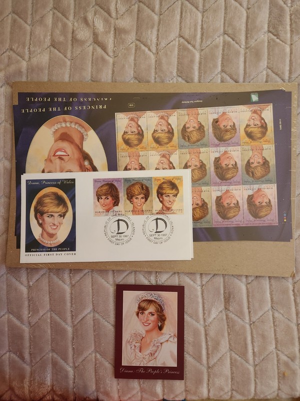 PRINCESS DIANA STAMP SET AND POSTCARDS WITH COA- FIRST DAY OF ISSUE
