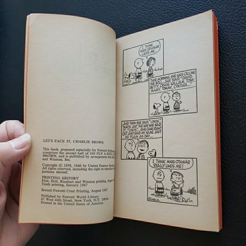 Peanuts Paperback book “Let’s Face it Charlie Brown” by Charles M Schulz - Imagen 6 de 8