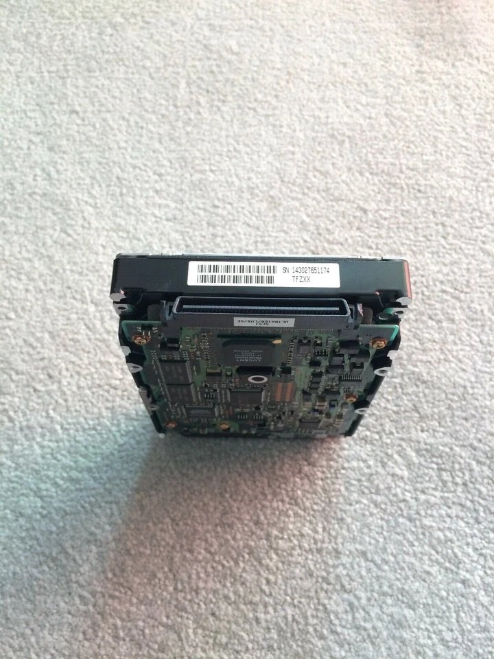 Quantum Atlas V XC36J011-02 36.7GB Ultra3 U160 SCSI HD 37URC New Opened Bag - Image 2 of 3