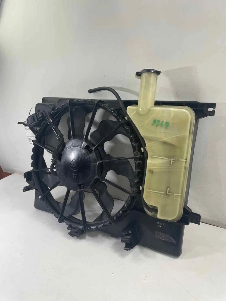 1.8l Engine Cooling Motor Fan Assy OE 253803x100 Fits HYUNDAI ELANTRA 2011-2015 - Image 2 of 4