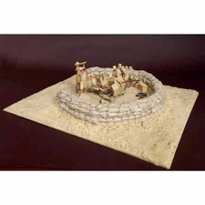 1/35 resin figures model 5 German Artillery Soldiers in WW II unpainted