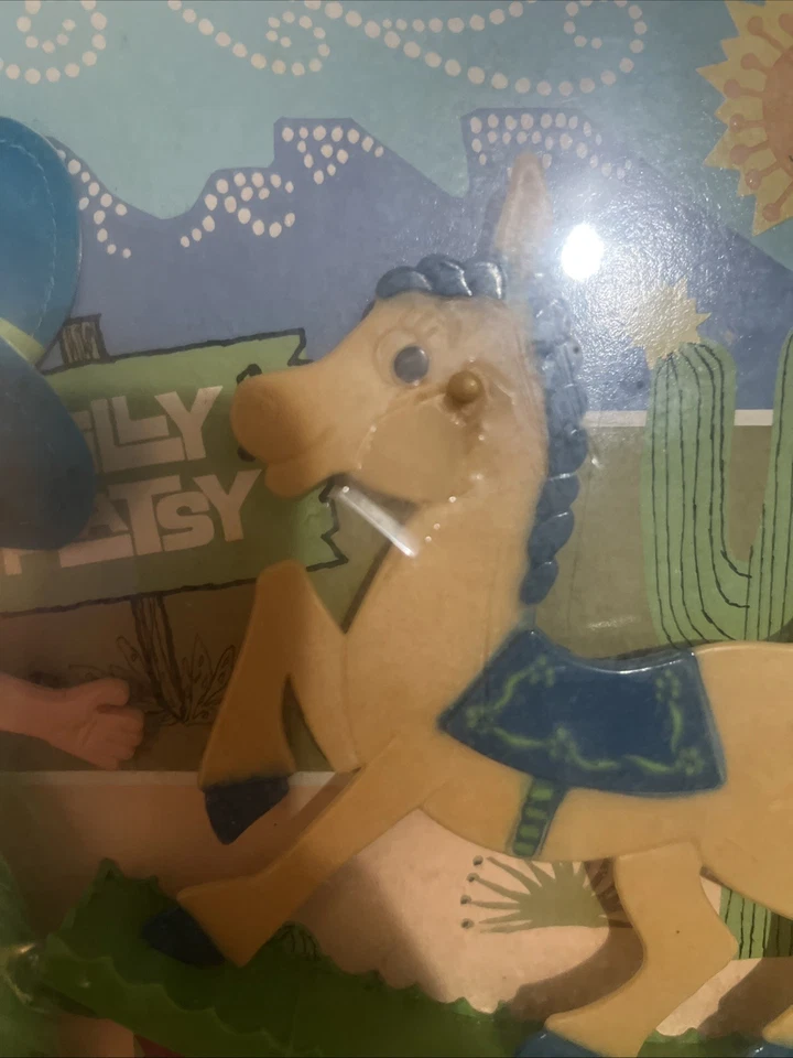 1968 Винтажная ИДЕАЛЬНАЯ Кукла Flatsy Poseable Filly Flatsy с Рамой  - Изображение 2 из 4