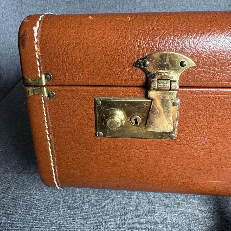 Vintage Platt AIRESS Suitcase Leather Brown Monogram 21x15x6.5” EXC - Image 4 of 4