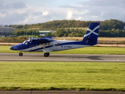 Photo 6x4 Loganair aircraft landing at Glasgow Airport Renfrew Viking DHC c2018
