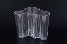 Alvar Aalto per Iittala, Finlandia. 'Vaso Savoy' in vetro trasparente. Anni...