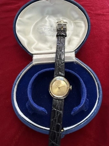 Gorgeous  Vintage Montres Rolex 1960’s 18 Kt Gold  Box Croc Band