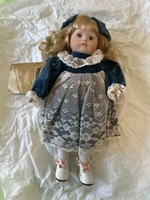 SEYMOUR MANN Porcelain Doll VINTAGE 1989 Connoisseur Hand Painted 14" Connie