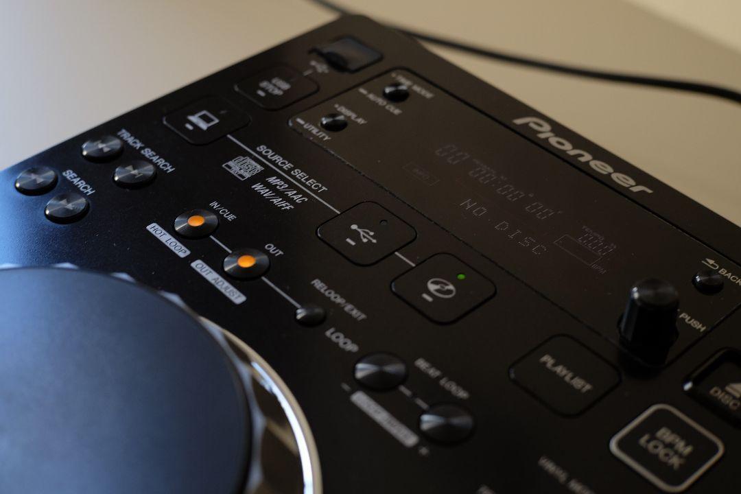 Pioneer CDJ-350 Compact DJ Multi Player Digital Turntable CD USB