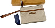 NEW w TAGS Tommy Hilfiger Wristlet Wallet Purse Clutch Jacquard