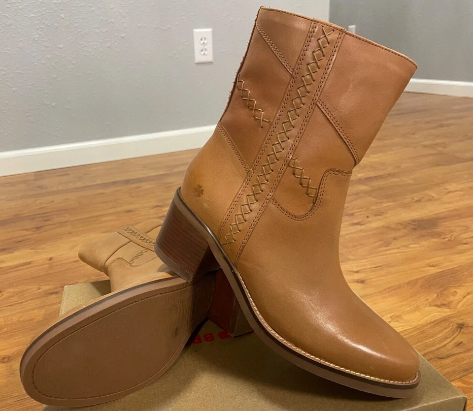 New $209 Lucky Brand Women's 8 Tan Zacapa leather Cowboy Boots riding western - Image 3 of 4