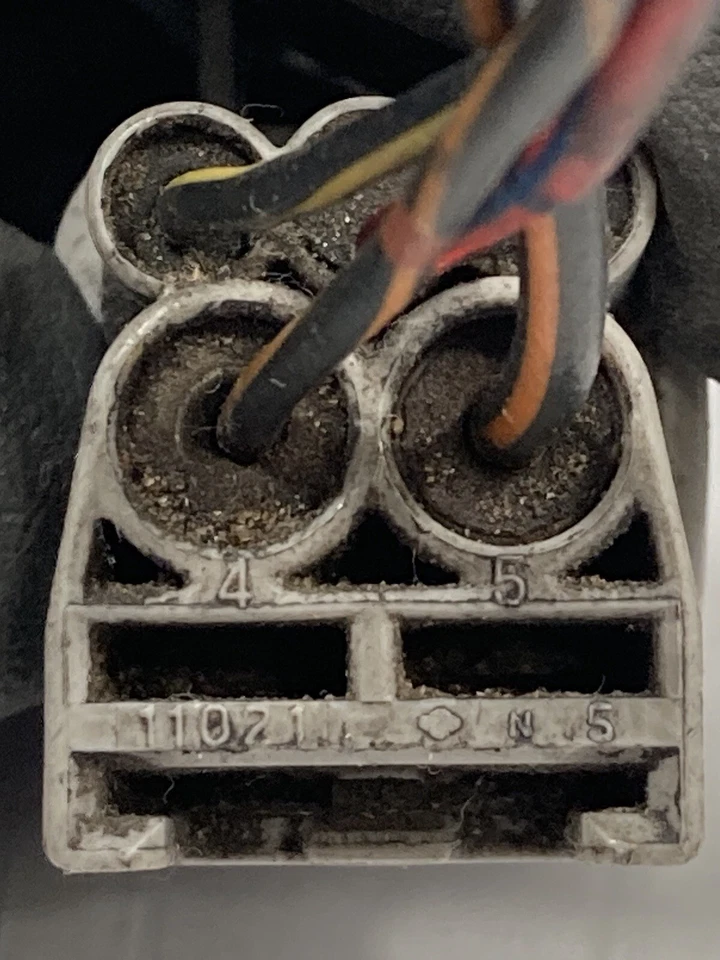 OE.. 5way 11021 HOUSING, CONNECTOR 9098011021 90980-11021 6188-0101 61880101 - Image 2 of 2