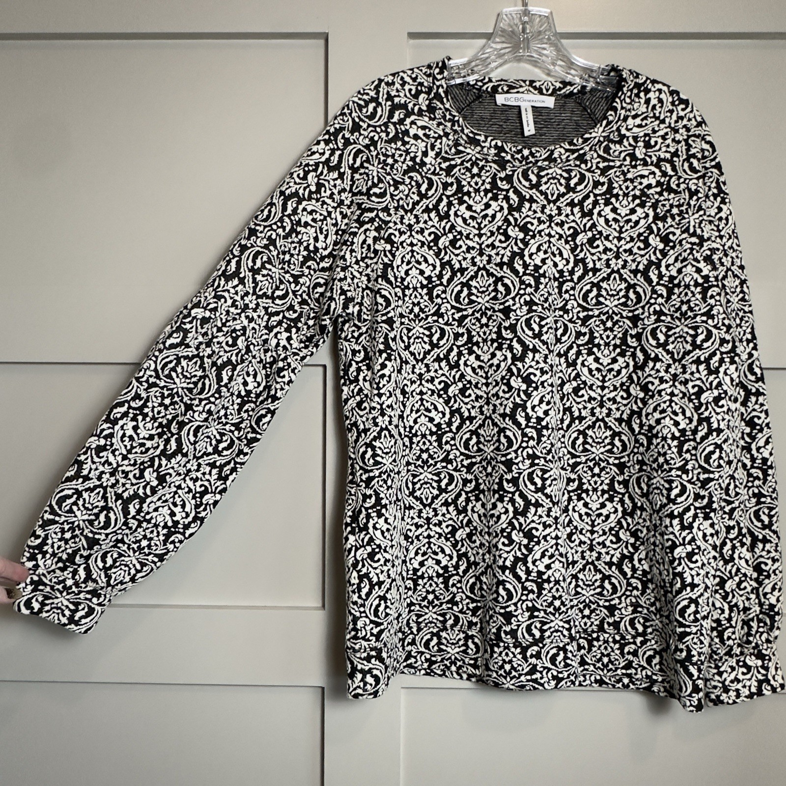 BCBGeneration Long Sleeve Damask Pattern Top Blou… - image 1