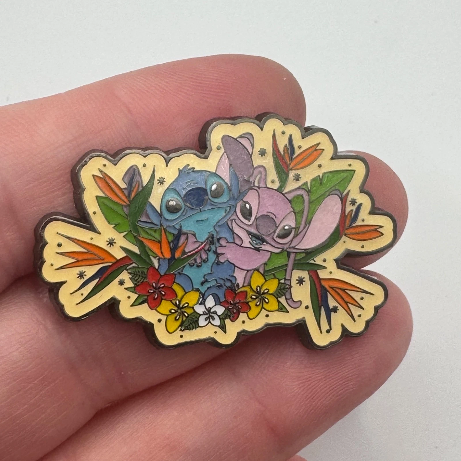 Vintage Loungefly Disney Lilo & Stitch Angel Hugging Tropical Flowers Lapel Pin
