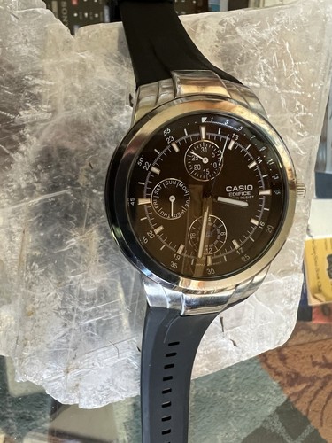 Casio Men's EF305 Edifice Multifunction Watch With Black Resin Band New Battery - Picture 3 of 4