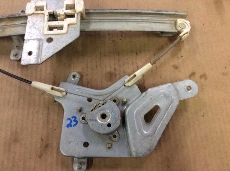 РЕГУЛЯТОР ЗАДНЕГО ЛЕВОГО СТЕКЛА БЕЗ ДВИГАТЕЛЯ ПОДХОДИТ ДЛЯ 99 00 01 02 03 04 05 PONTIAC GRAND AM - Изображение 3 из 4