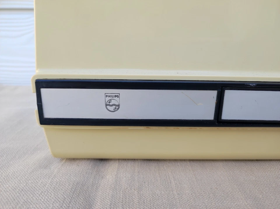 Tourne disque électrophone Philips stéréo modèle 623 - Photo 4/4