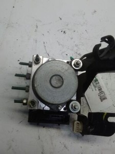 ABS PUMPE Dacia Sandero Hatchback 1.2 16V Bifuel (D4F-734) 2011 8201063079