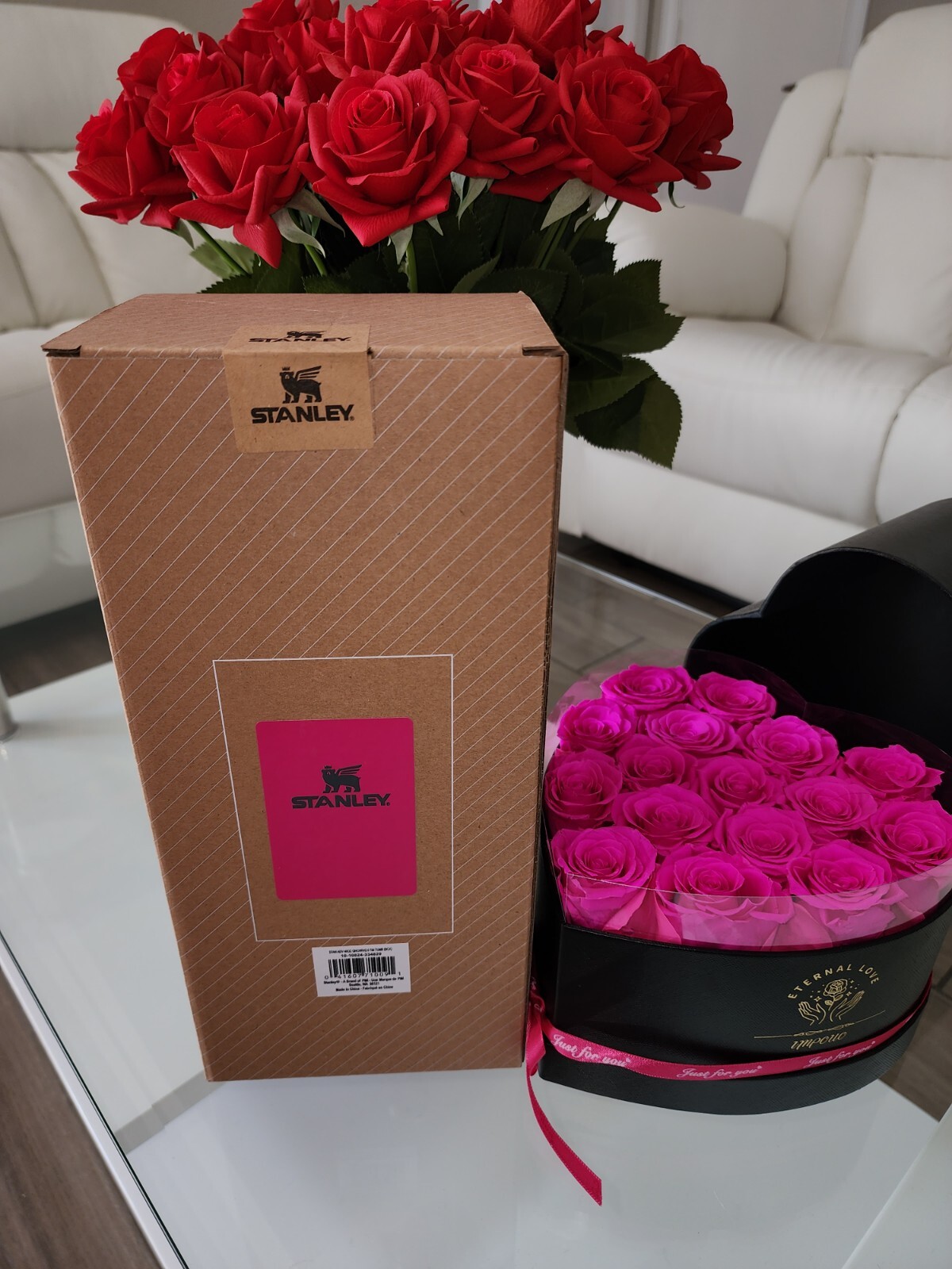 Stanley Cup Stanley Cup 40oz Cosmo Pink Stanley Gift Tumbler Quencher H2.0 New-image