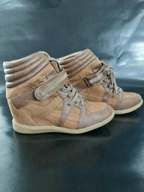 call it spring shoes online