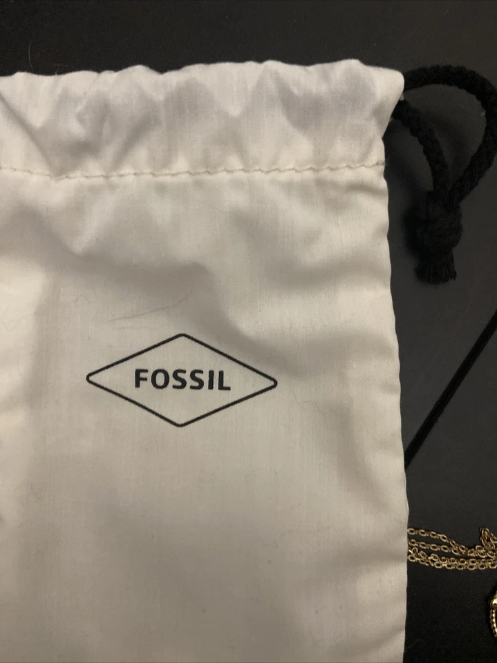 Fossil Vintage Vacation White Mother-of-Pearl Necklace JF03800710 Mother Pearl - Image 4 of 4