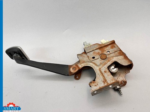 Saturn Sky Clutch Pedal Manual Transmission 07-09 OEM - Picture 4 of 6